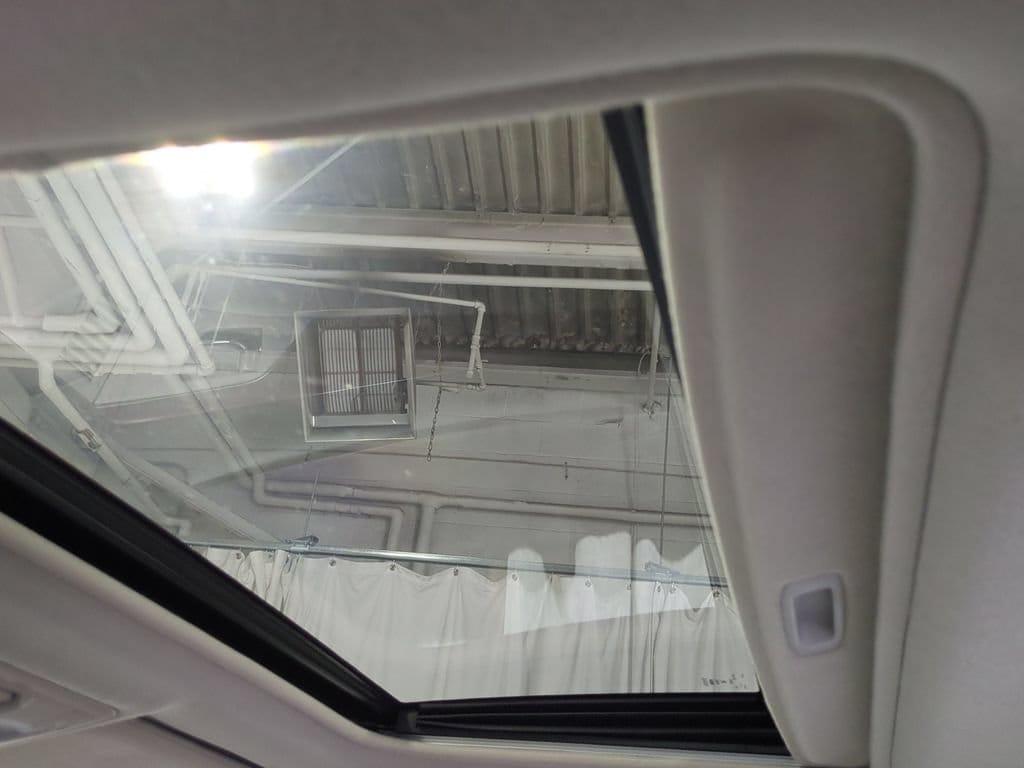 Thumbnail: 2011 Toyota Avalon - 24