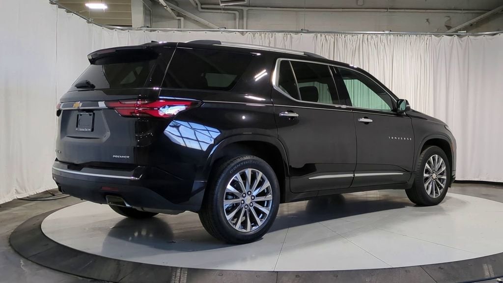 Thumbnail: 2023 Chevrolet Traverse - 8