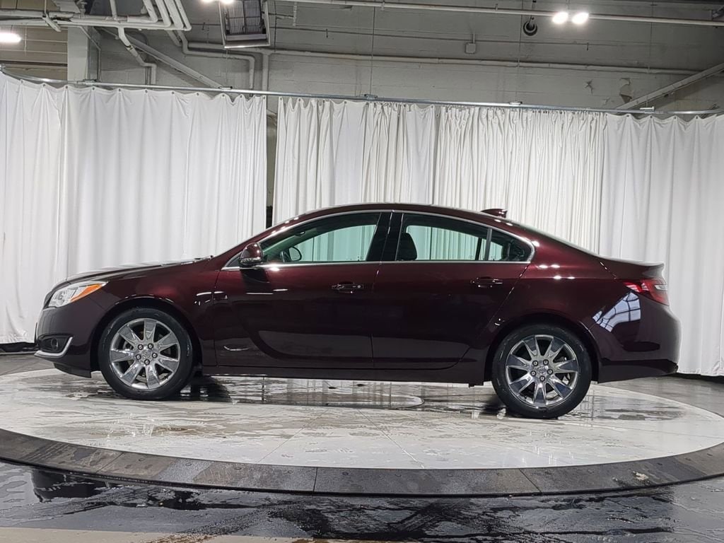 Thumbnail: 2017 Buick Regal - 14