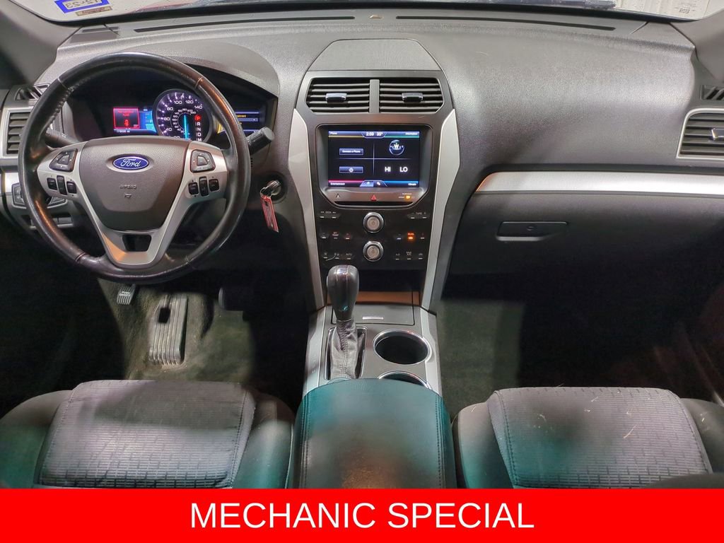 Thumbnail: 2013 Ford Explorer - 14