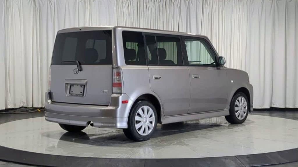 Thumbnail: 2005 Scion xB - 9