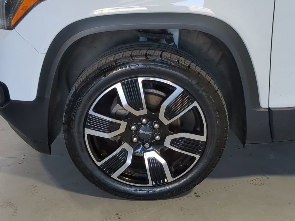 Thumbnail: 2019 GMC Acadia - 17