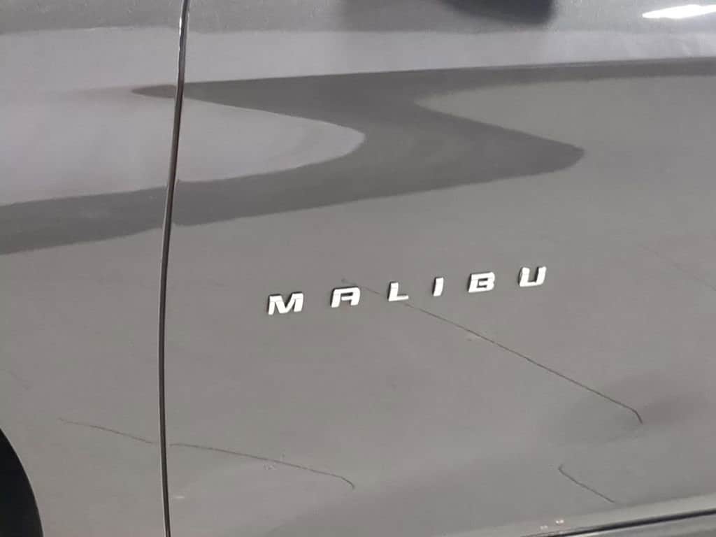 Thumbnail: 2018 Chevrolet Malibu - 16