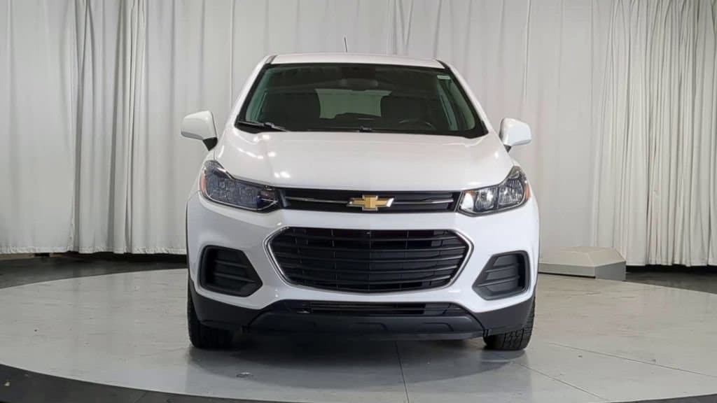 Thumbnail: 2019 Chevrolet Trax - 3