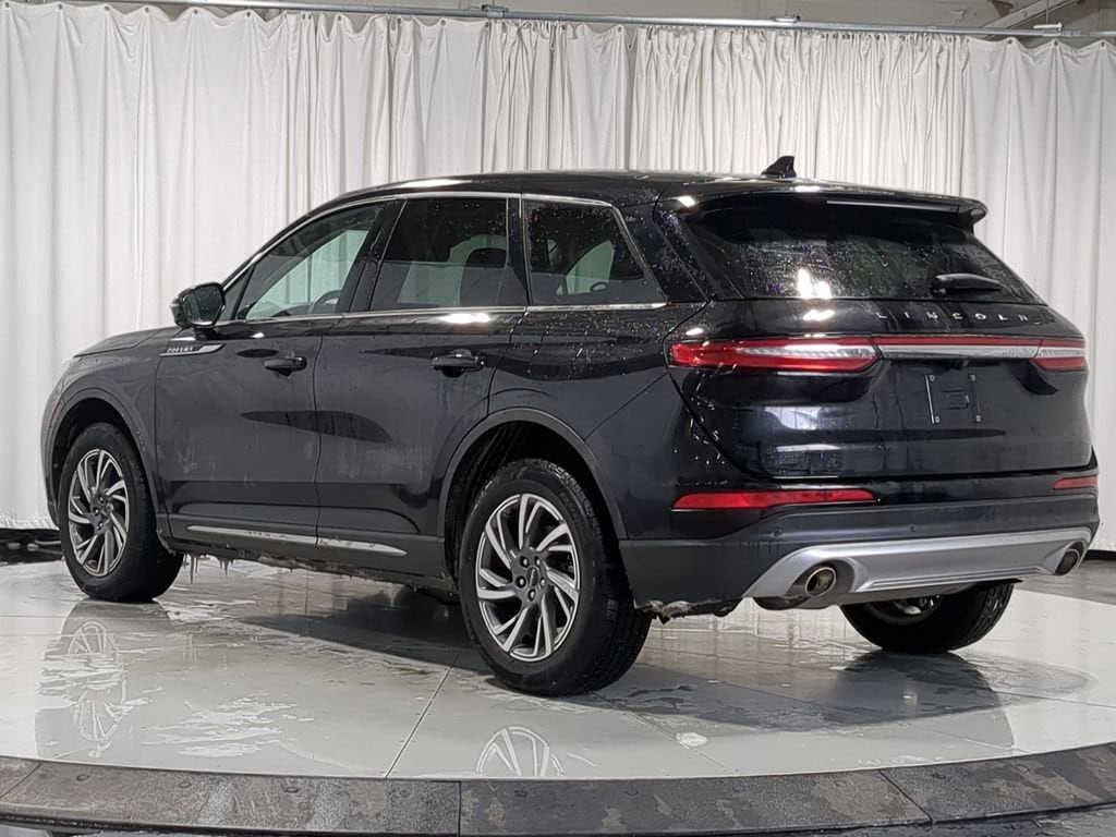 Thumbnail: 2023 Lincoln Corsair - 12