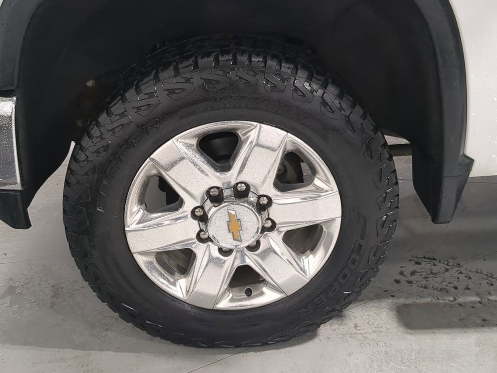 Thumbnail: 2022 Chevrolet Silverado 2500 - 17