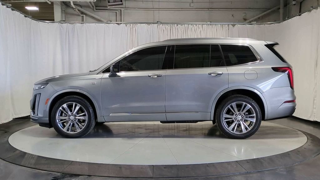 Thumbnail: 2025 Cadillac XT6 - 5
