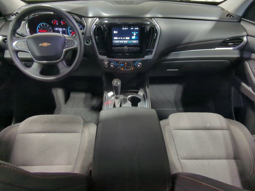 Thumbnail: 2019 Chevrolet Traverse - 18