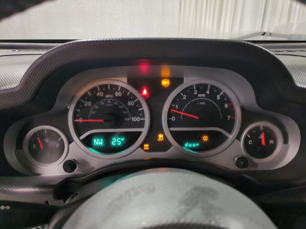 Thumbnail: 2010 Jeep Wrangler - 33