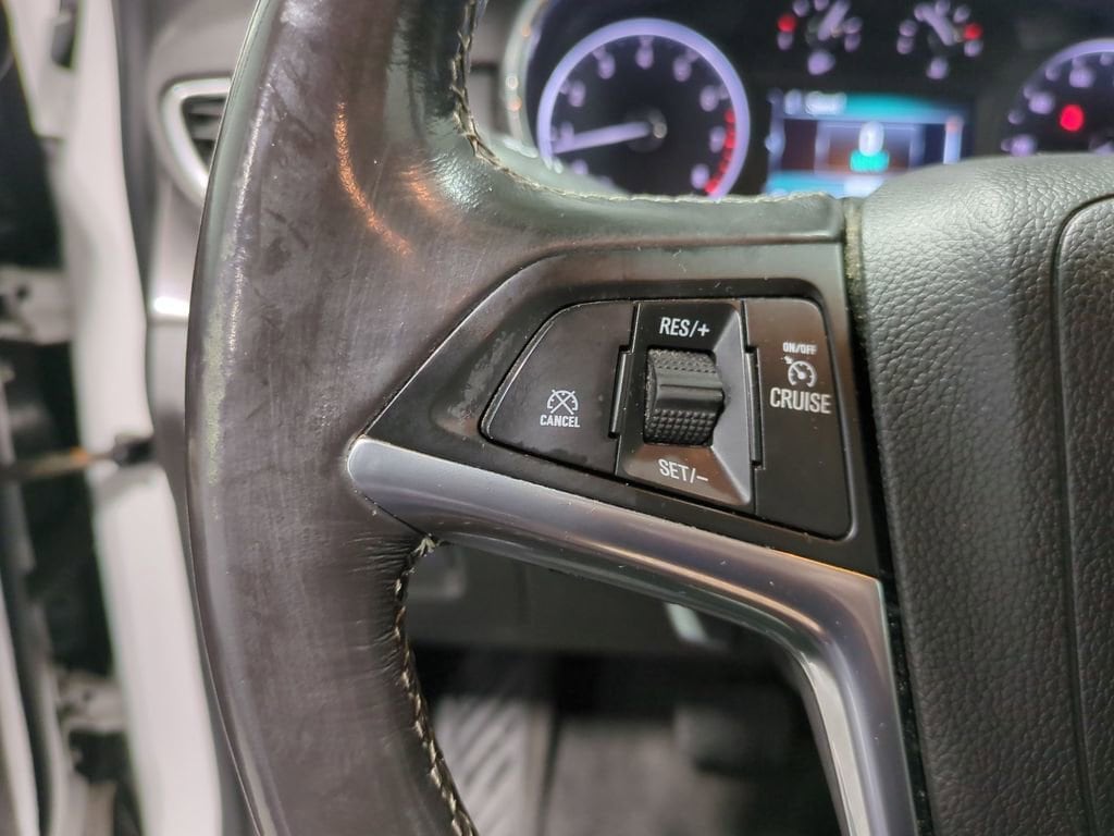 Thumbnail: 2018 Buick Encore - 28