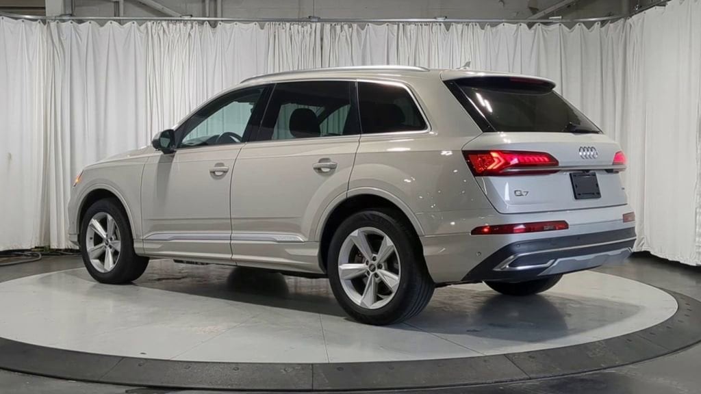 Thumbnail: 2022 Audi Q7 - 8