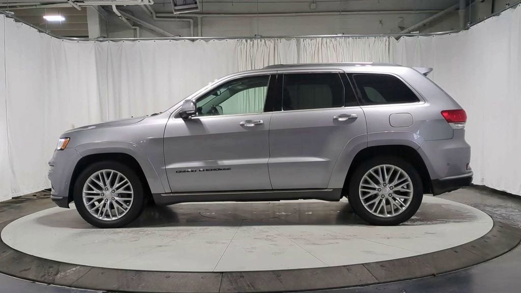 Thumbnail: 2018 Jeep Grand Cherokee - 5