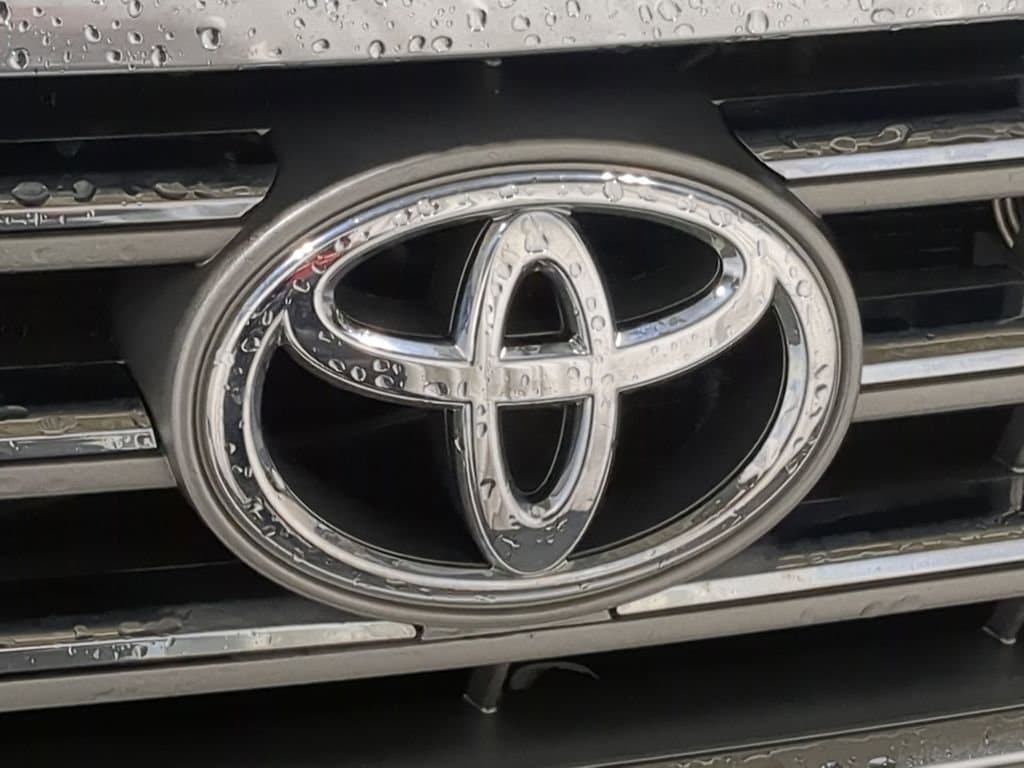 Thumbnail: 2010 Toyota Highlander - 21