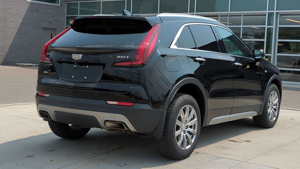 Thumbnail: 2019 Cadillac XT4 - 5