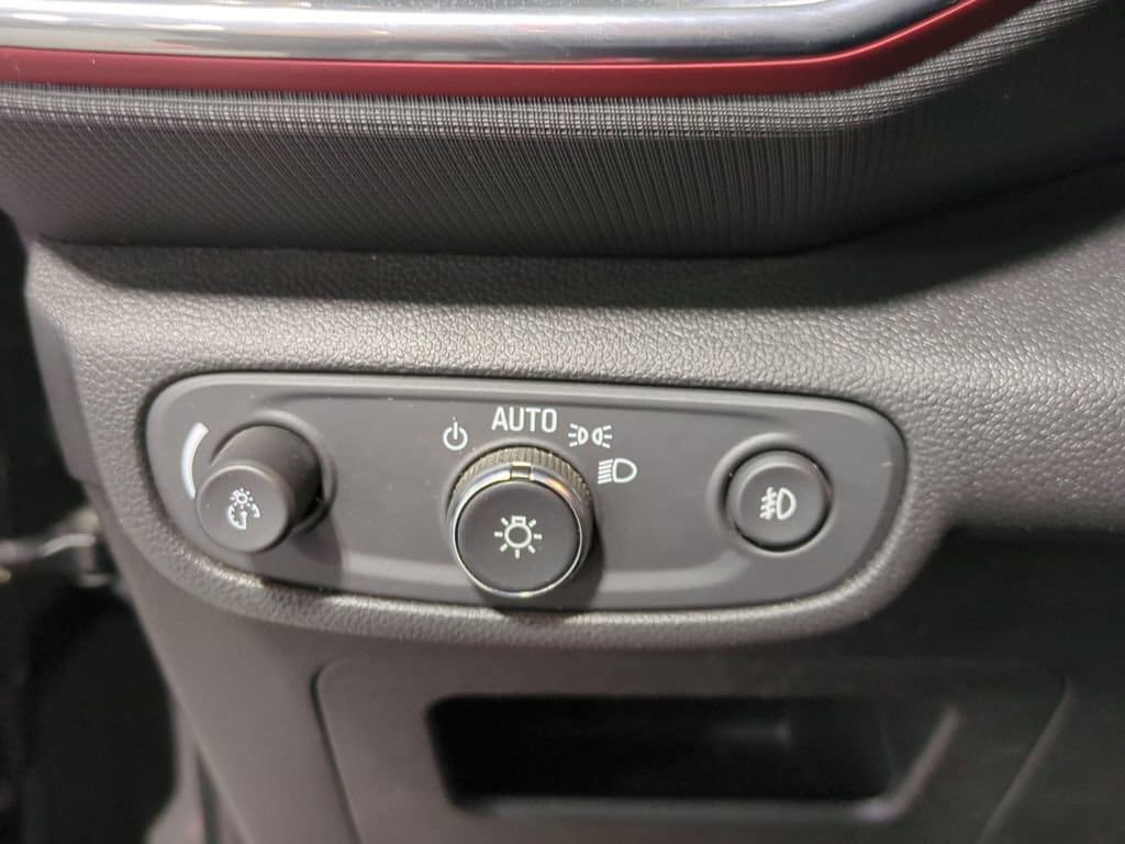 Thumbnail: 2023 Chevrolet TrailBlazer - 36