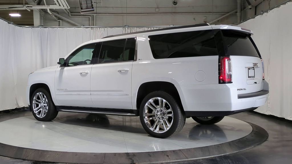 Thumbnail: 2023 Chevrolet Tahoe - 8