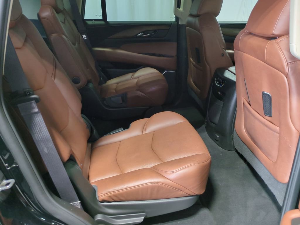 Thumbnail: 2016 Cadillac Escalade - 23