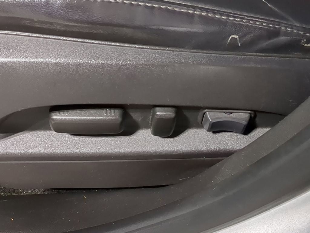 Thumbnail: 2012 Chevrolet Equinox - 30