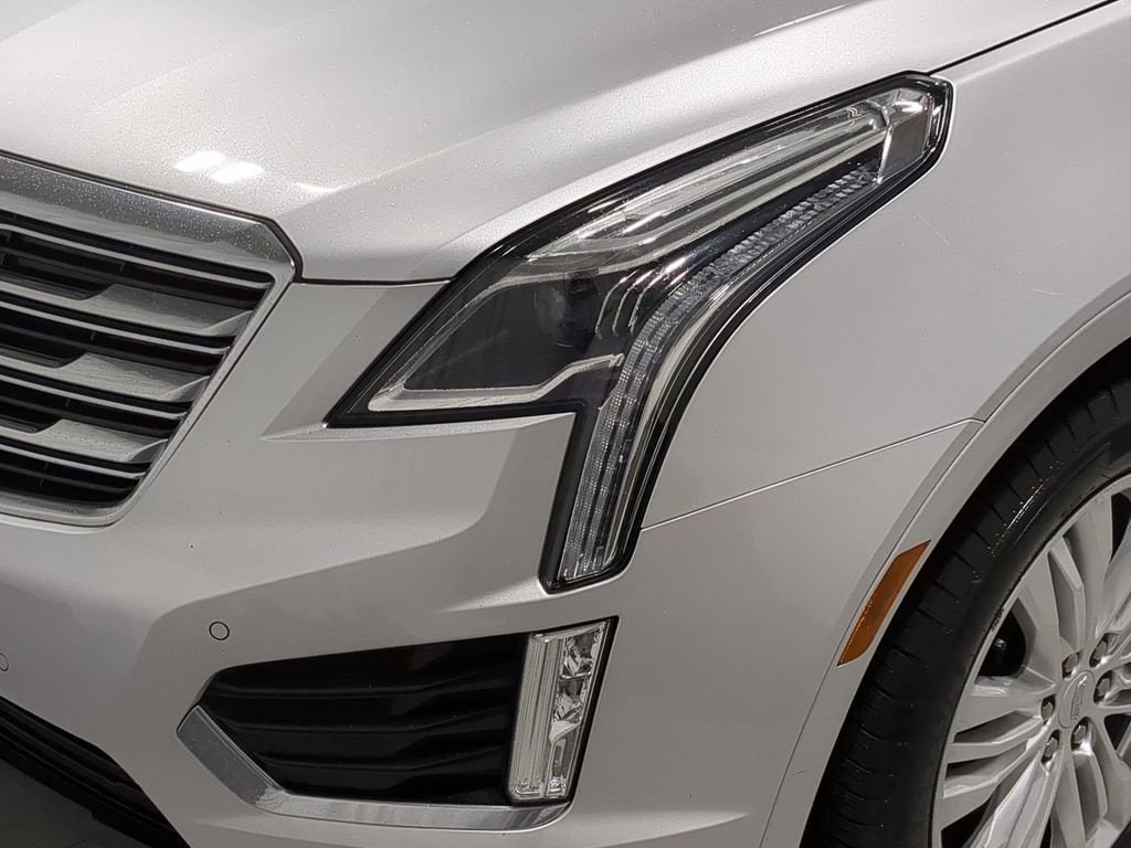 Thumbnail: 2019 Cadillac XT5 - 14