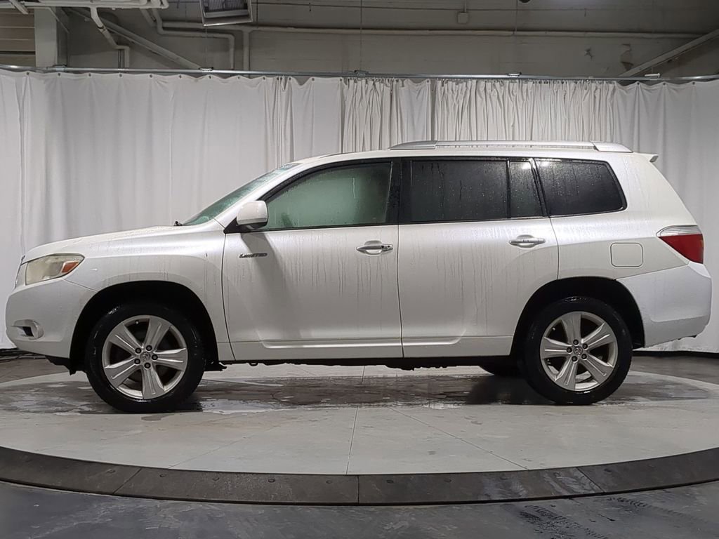 Thumbnail: 2010 Toyota Highlander - 13