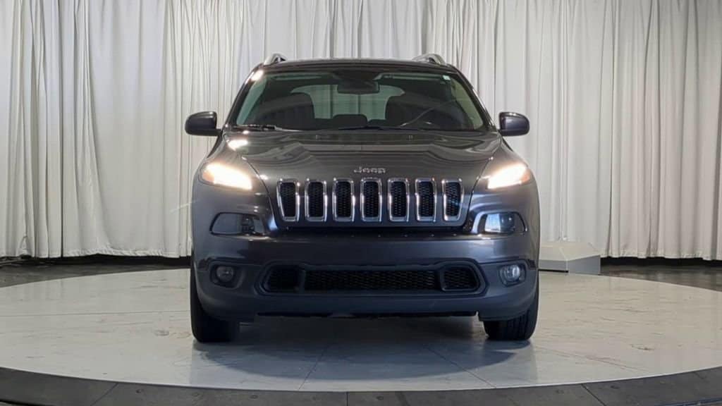 Thumbnail: 2016 Jeep Cherokee - 2