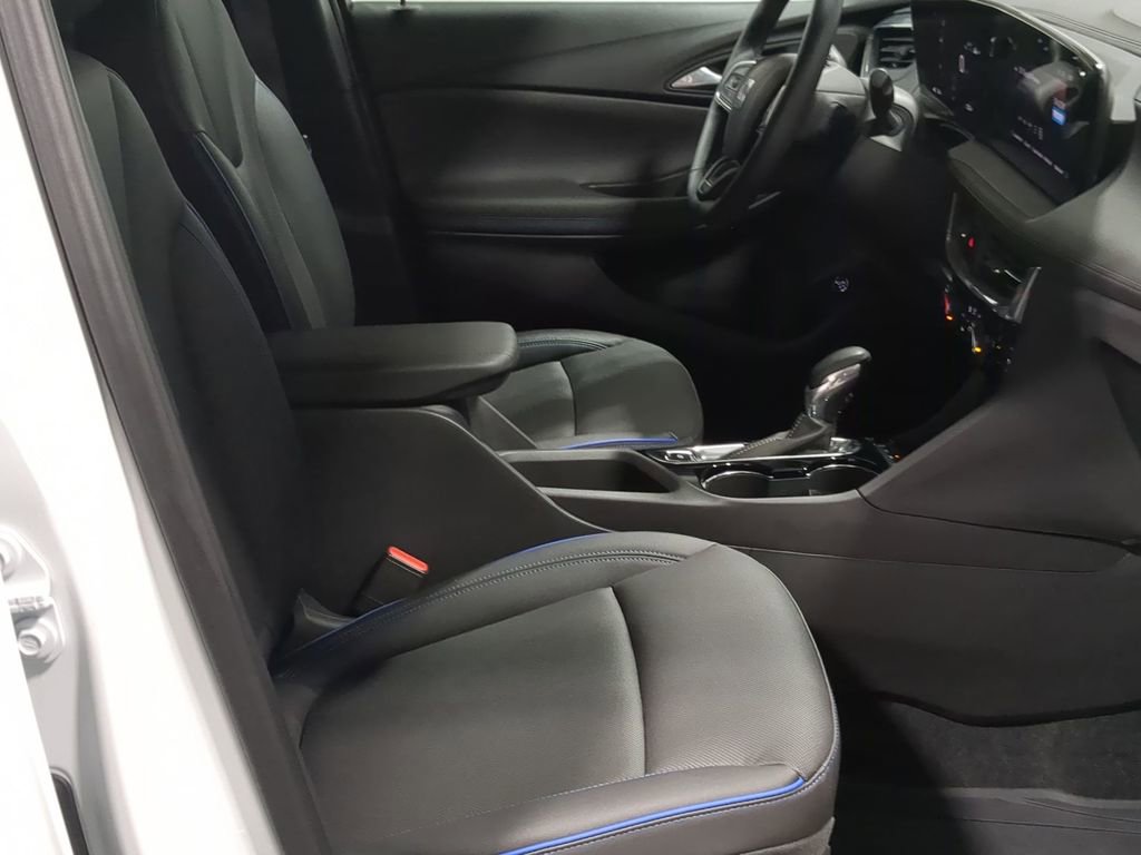 Thumbnail: 2025 Buick Encore GX - 34