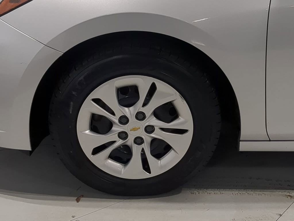 Thumbnail: 2019 Chevrolet Cruze - 17