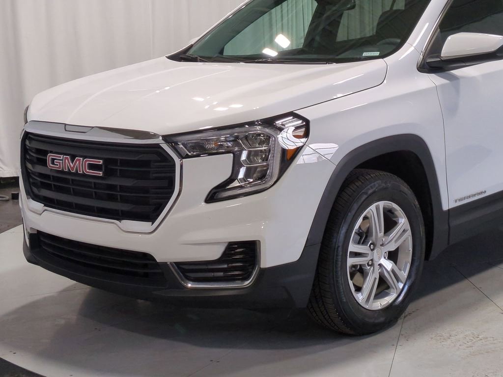 Thumbnail: 2022 GMC Terrain - 14