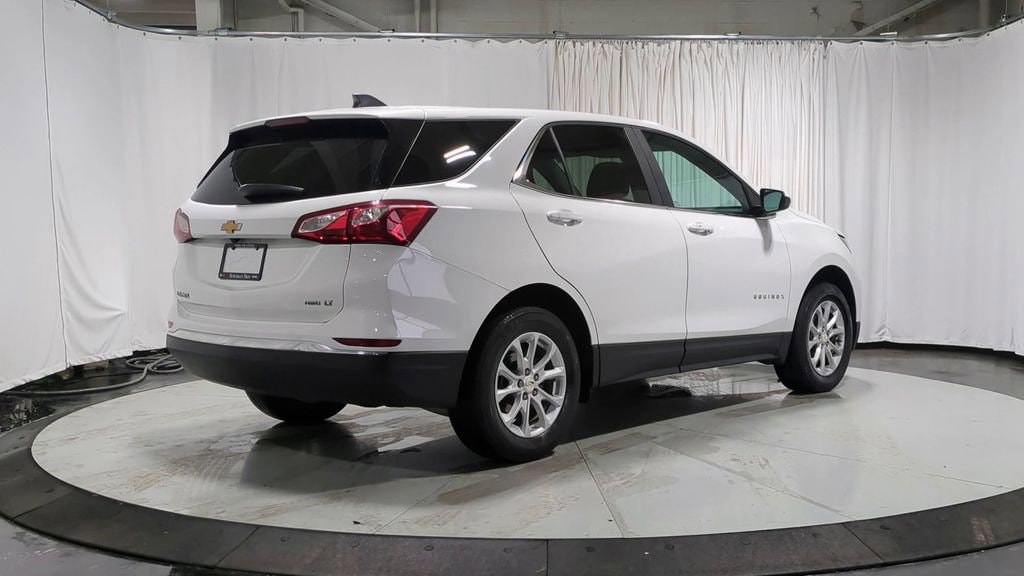 Thumbnail: 2021 Chevrolet Equinox - 10