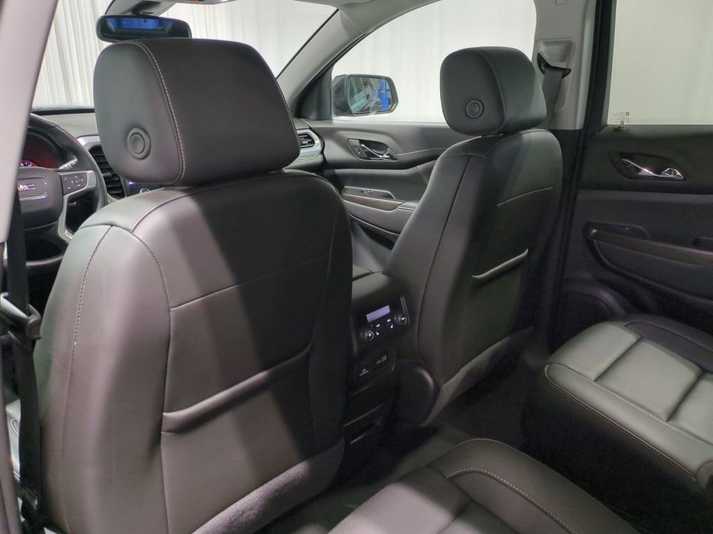 Thumbnail: 2023 GMC Acadia - 22