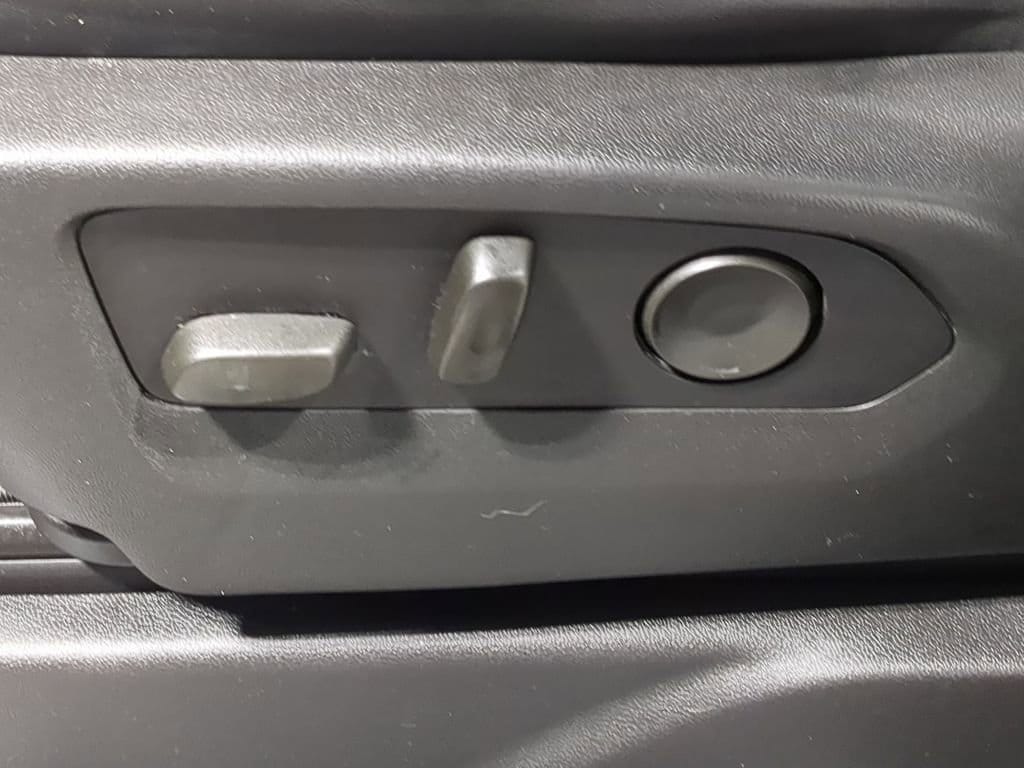 Thumbnail: 2021 GMC Yukon XL - 31