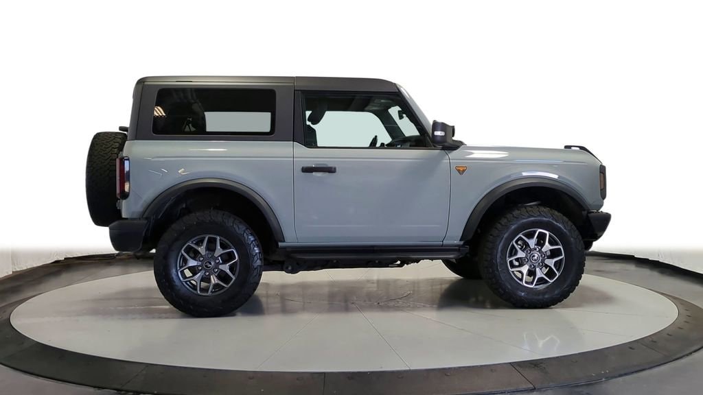 Thumbnail: 2022 Ford Bronco - 11