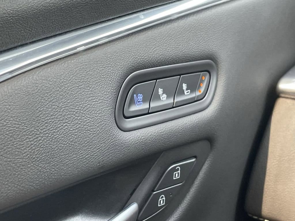 Thumbnail: 2024 Cadillac Escalade - 33