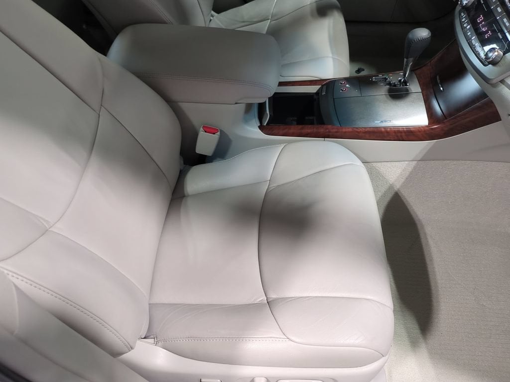 Thumbnail: 2011 Toyota Avalon - 29