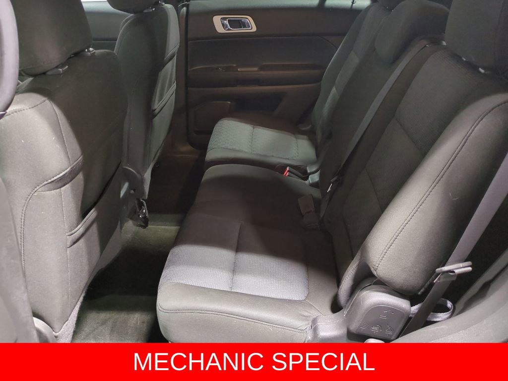 Thumbnail: 2013 Ford Explorer - 18