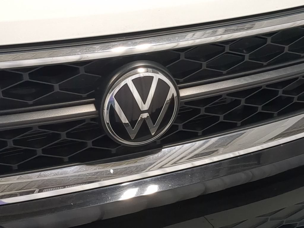 Thumbnail: 2022 Volkswagen Taos - 11