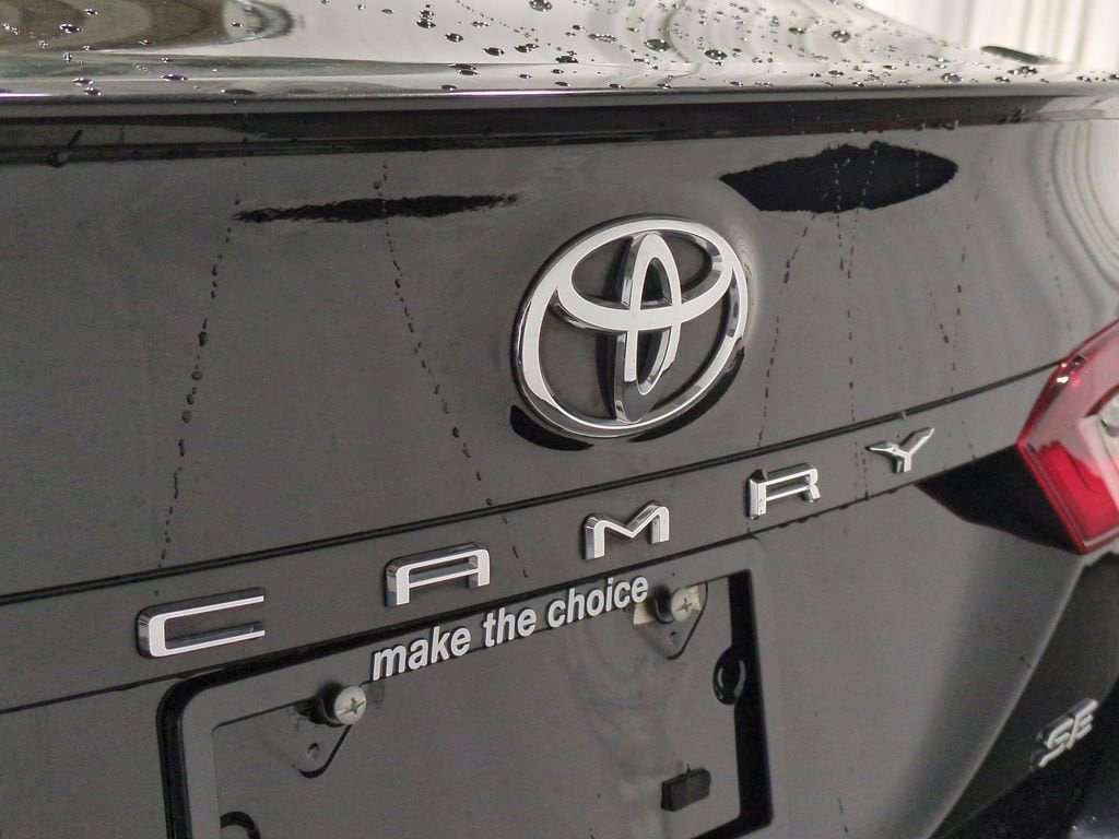 Thumbnail: 2023 Toyota Camry - 12