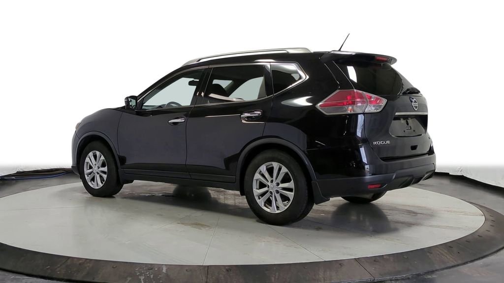 Thumbnail: 2015 Nissan Rogue - 8
