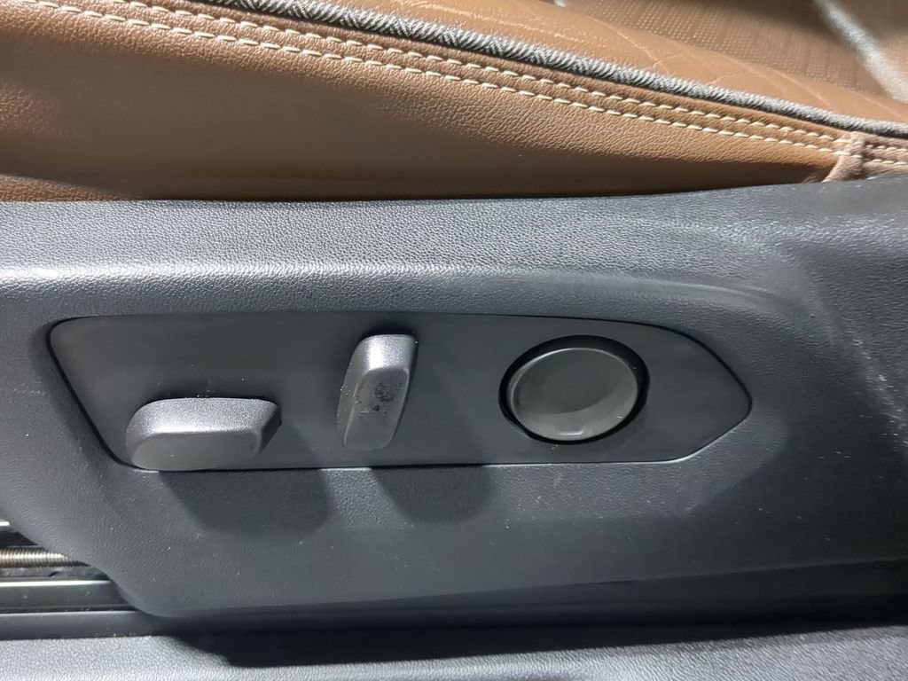 Thumbnail: 2021 Chevrolet Suburban - 30