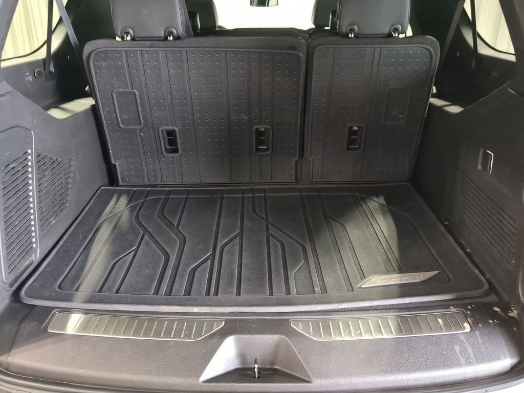 Thumbnail: 2023 Chevrolet Suburban - 41