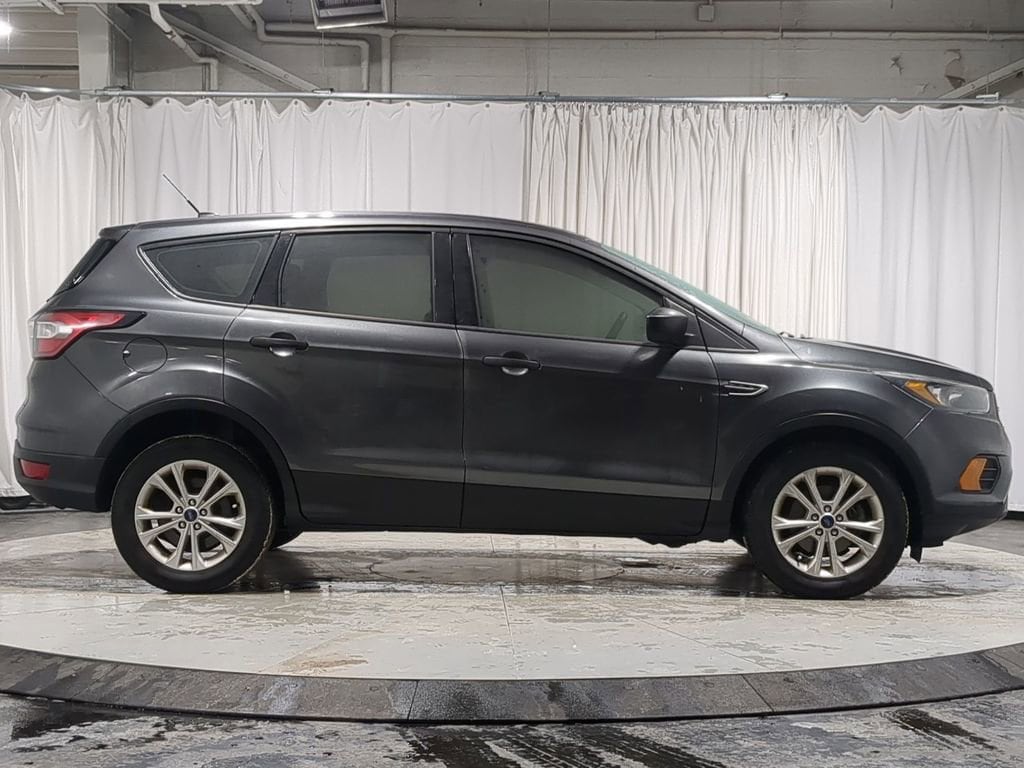 Thumbnail: 2018 Ford Escape - 15