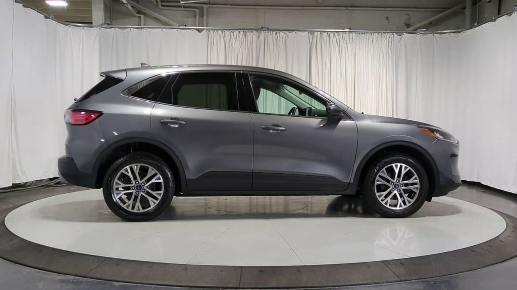Thumbnail: 2022 Ford Escape - 11