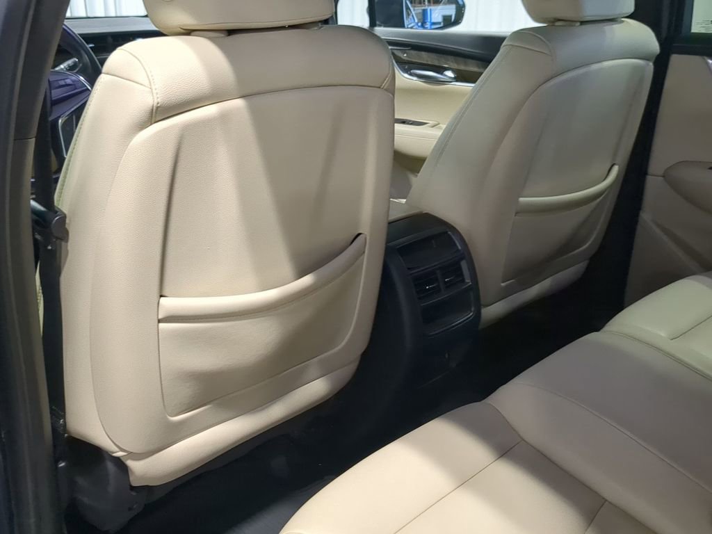 Thumbnail: 2019 Cadillac XT5 - 30