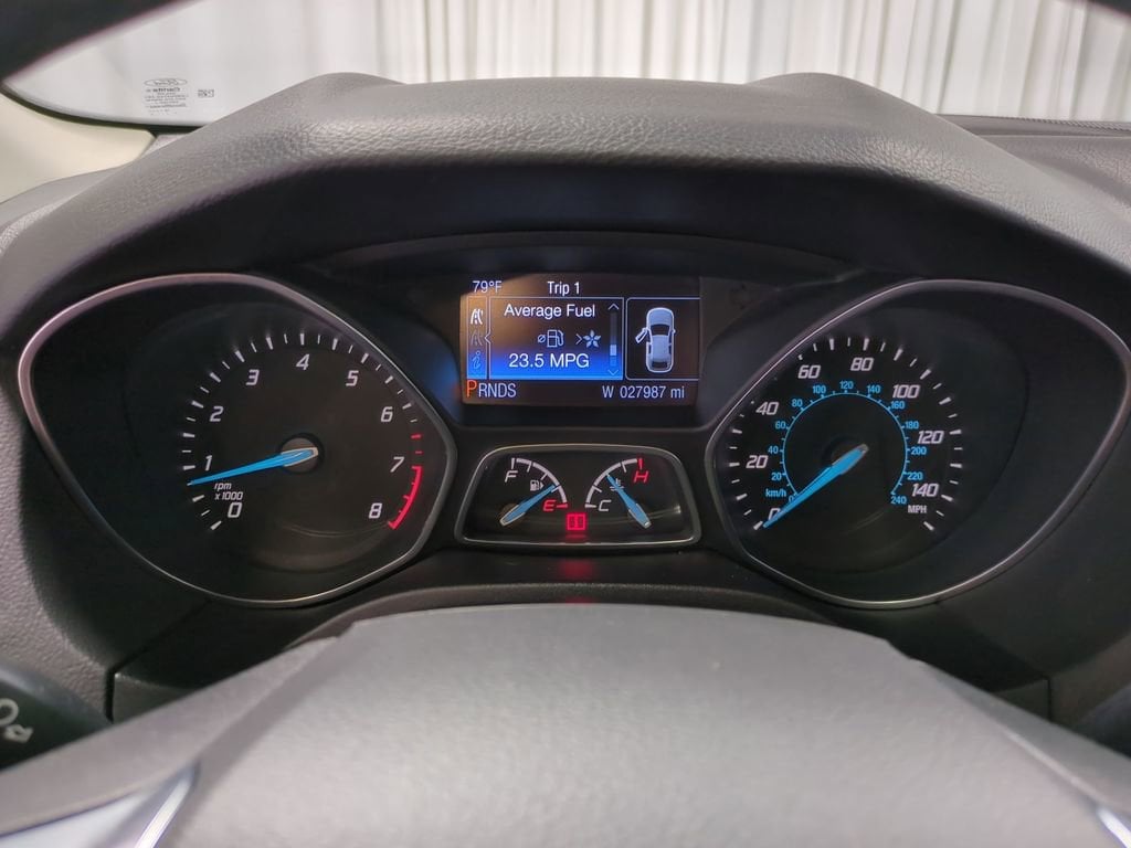 2014 Ford Focus Titanium 29
