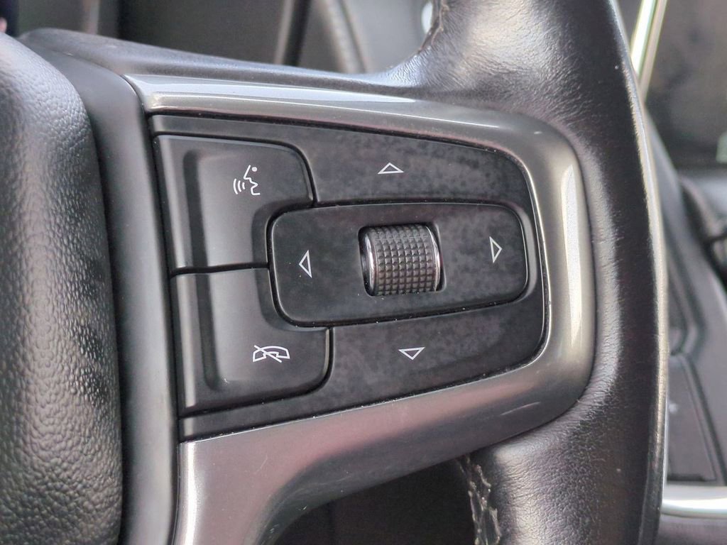 Thumbnail: 2022 Chevrolet Suburban - 28