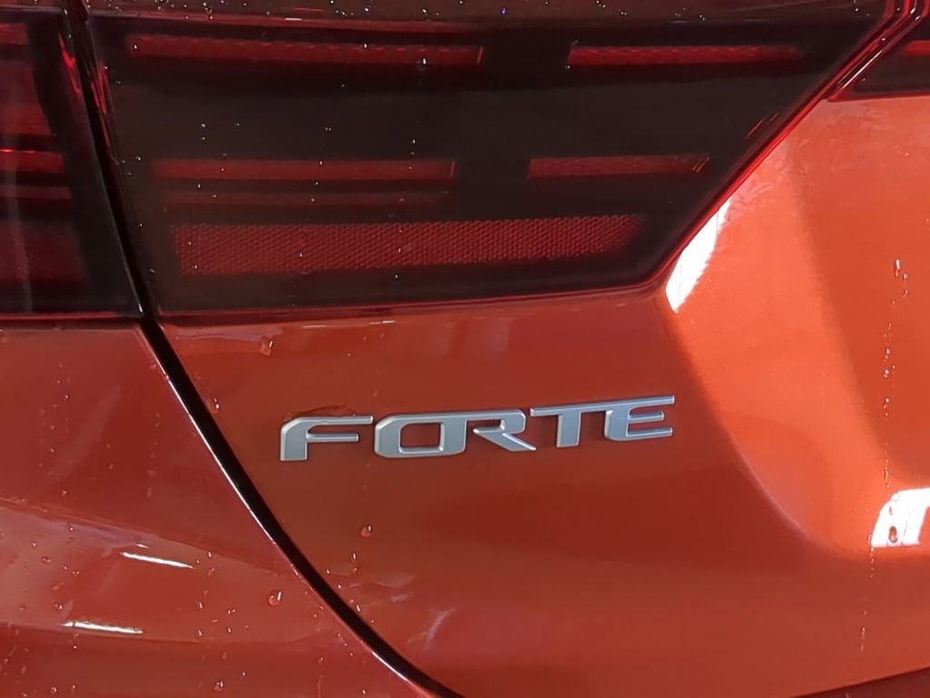 Thumbnail: 2023 Kia Forte - 16