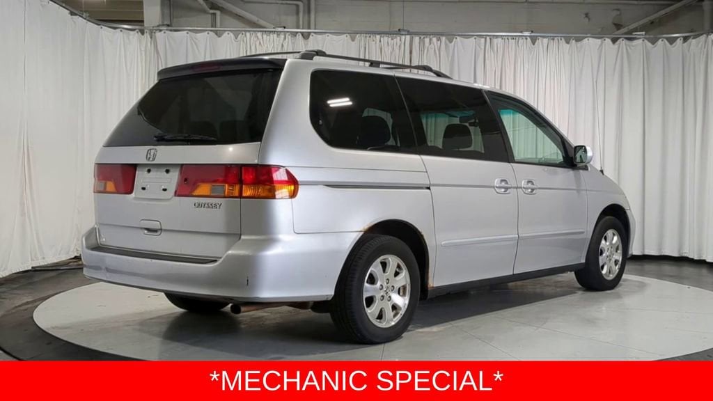 Thumbnail: 2004 Honda Odyssey - 8