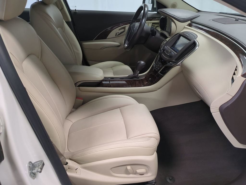 Thumbnail: 2014 Buick LaCrosse - 23
