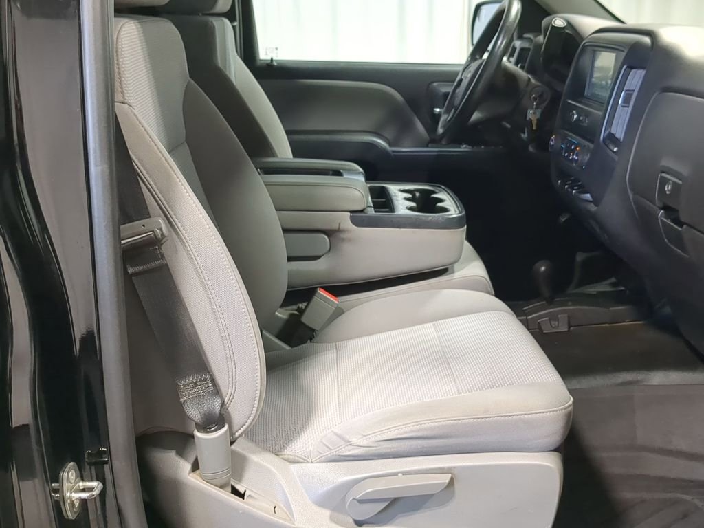 Thumbnail: 2018 Chevrolet Silverado 1500 - 21