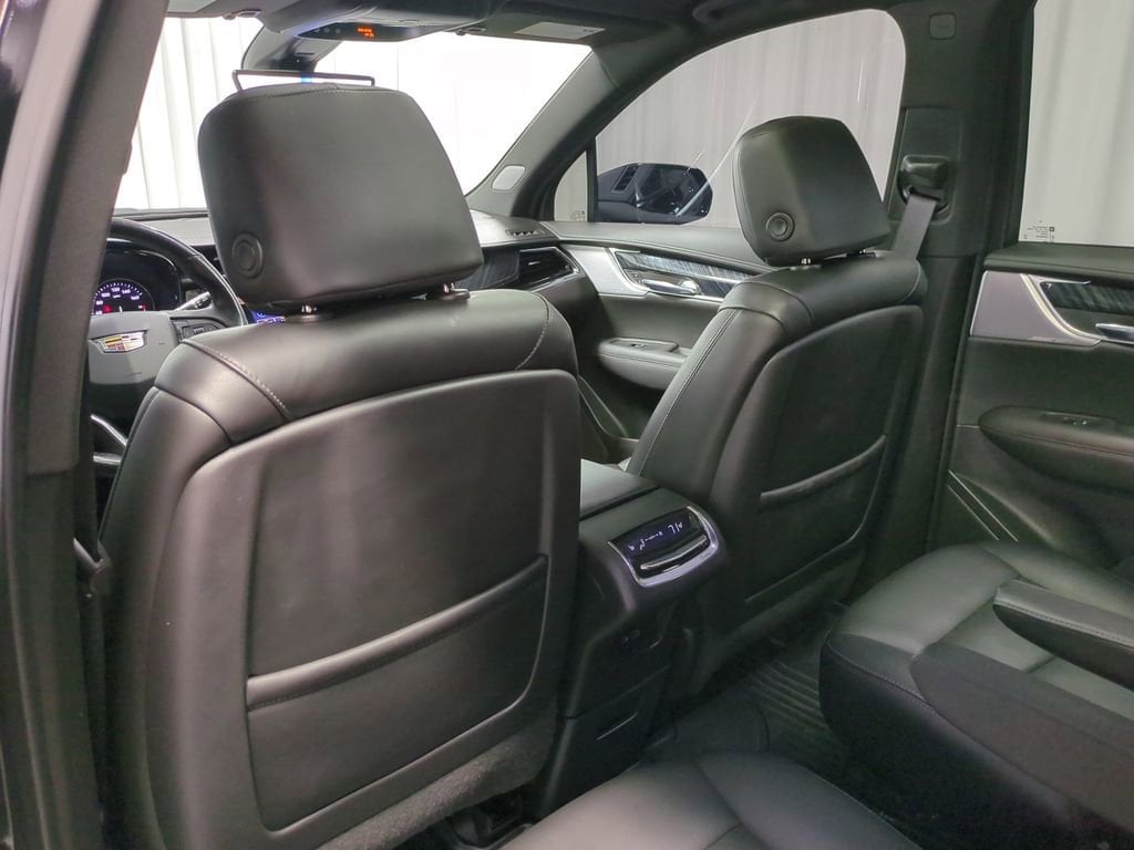 Thumbnail: 2021 Cadillac XT6 - 20
